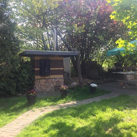 Apartmán Samodzielny Pokoj W Wygodnym Domu Z Parkingiem Piaseczno  Exteriér fotografie