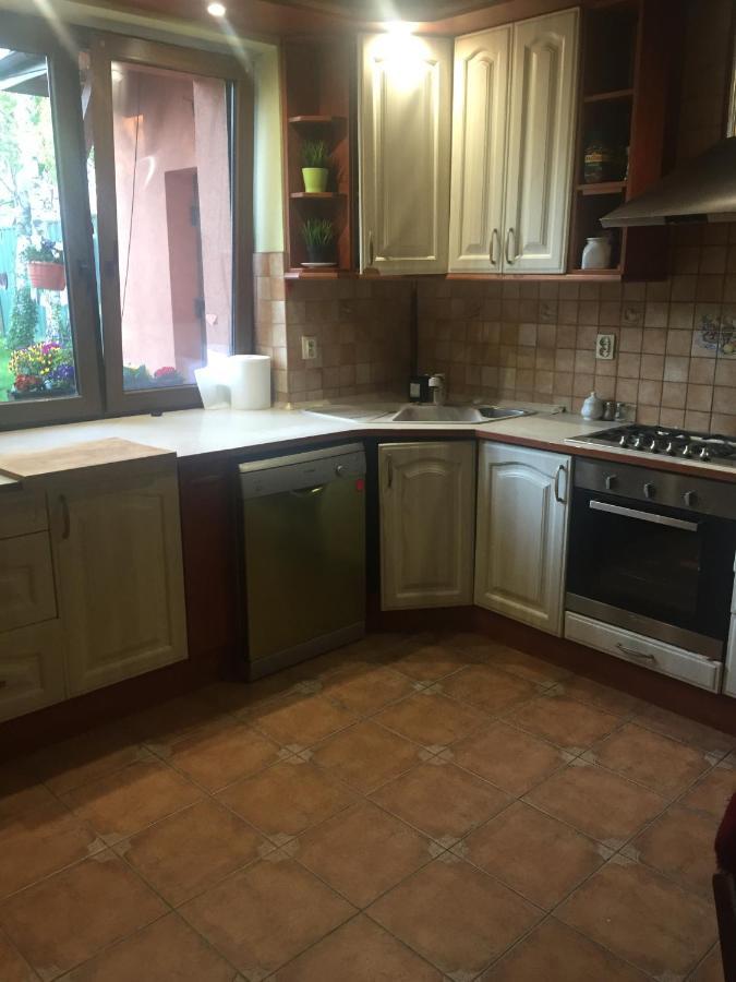 Apartmán Samodzielny Pokoj W Wygodnym Domu Z Parkingiem Piaseczno  Exteriér fotografie