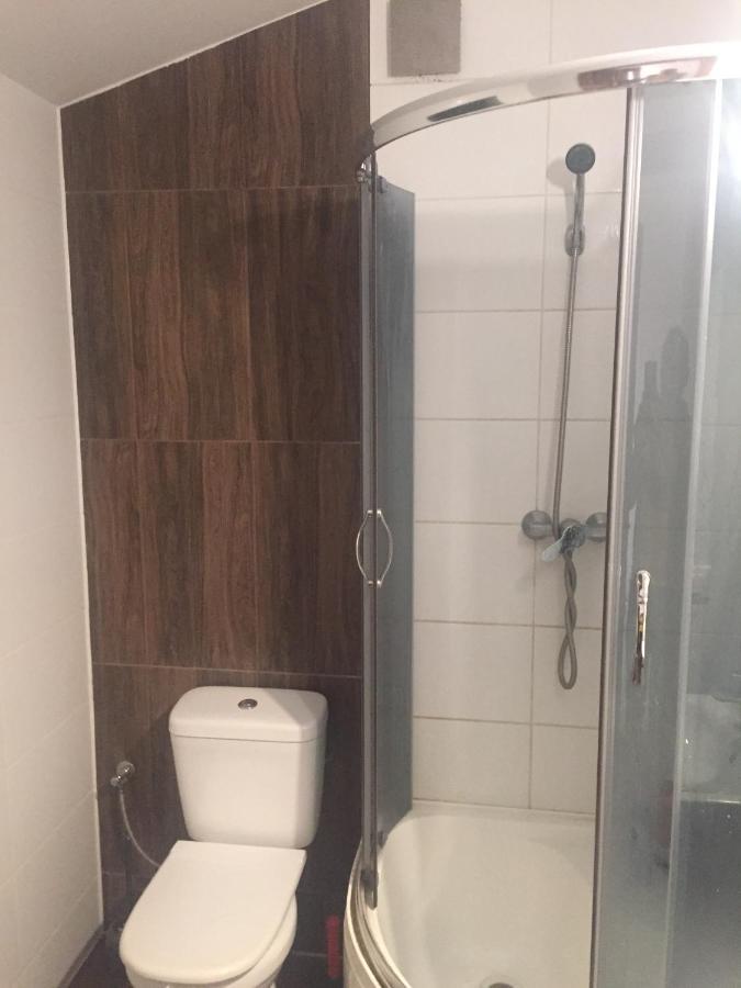 Apartmán Samodzielny Pokoj W Wygodnym Domu Z Parkingiem Piaseczno  Exteriér fotografie