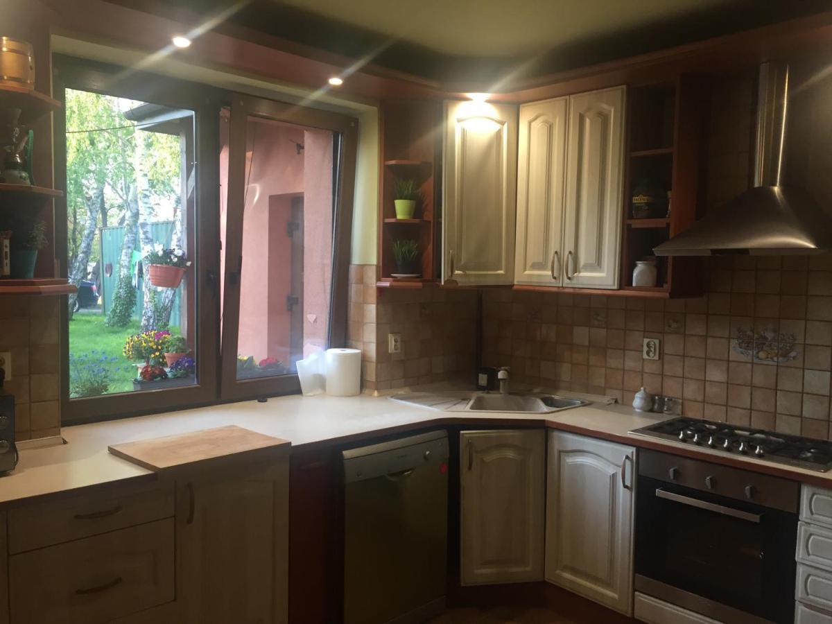 Apartmán Samodzielny Pokoj W Wygodnym Domu Z Parkingiem Piaseczno  Exteriér fotografie